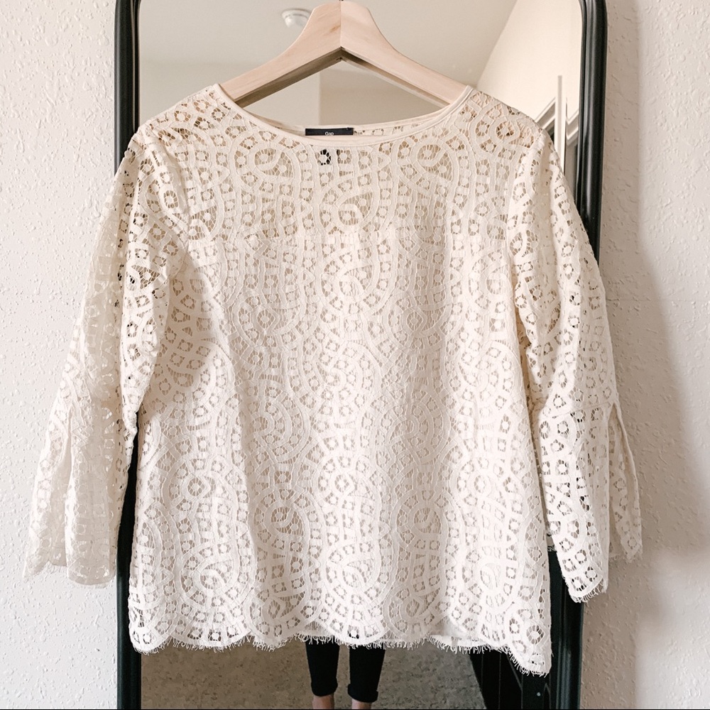 Bell sleeve top